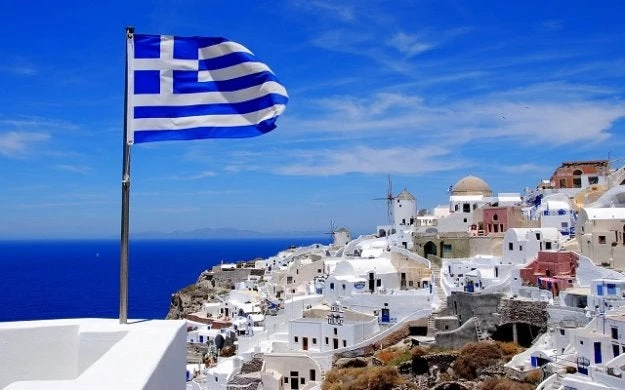 Ο τουρισμός η βάση της ελληνικής οικονομίας – Πλούσιοι από όλα τα μήκη και πλάτη της γης επιλέγουν την Ελλάδα